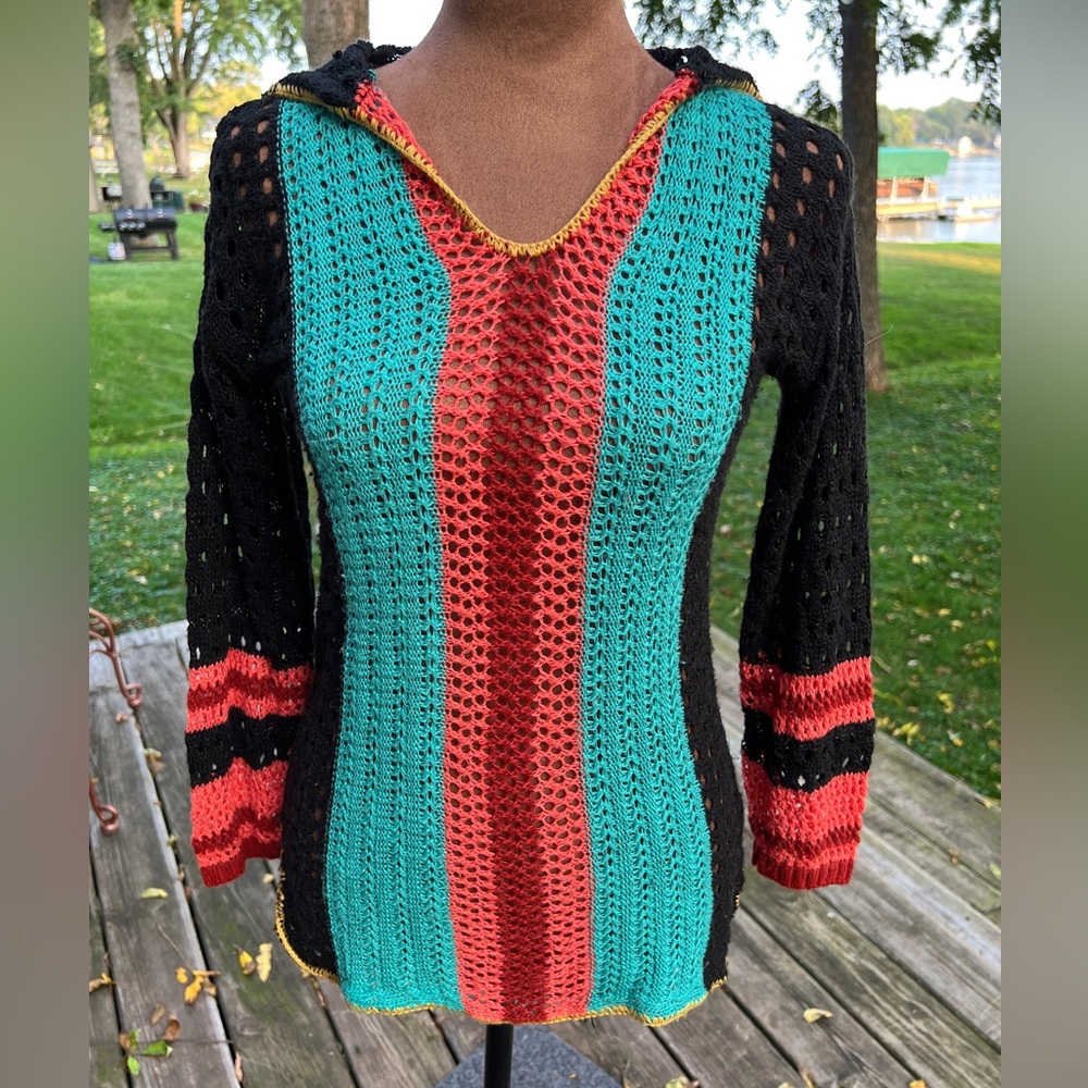 Hooded Colorful Crochet Pattern Sweater 🟠🔴🟢⚫ Size L (10-12)